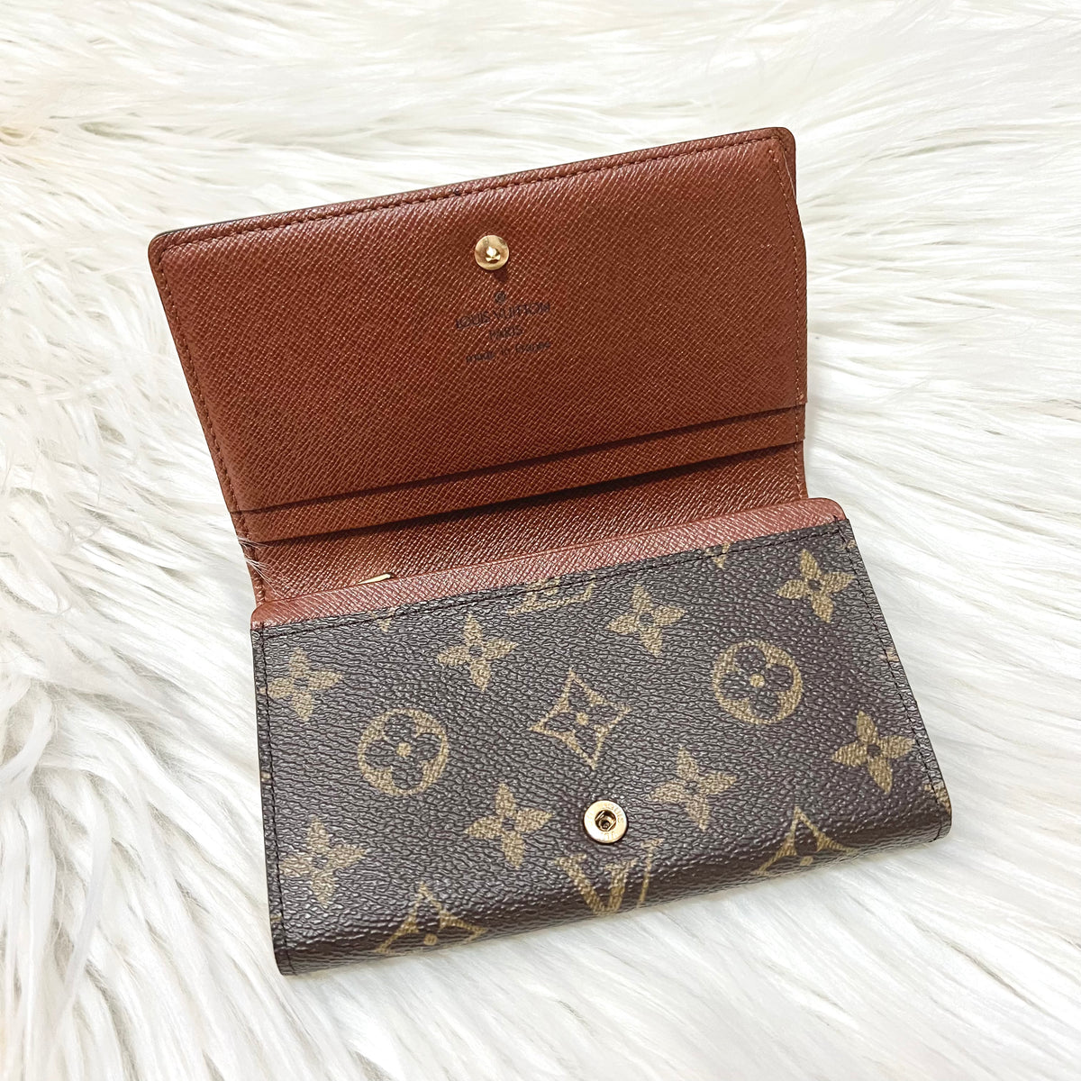 Louis Vuitton monogram wallet deals